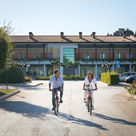Domus Hotel Bagnoli Del Trigno Exterior foto
